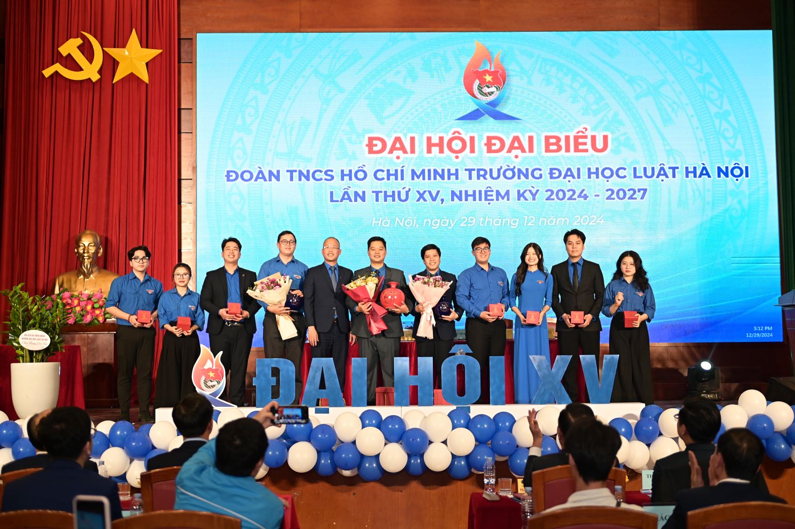 Tri ân các đồng chí không tham gia Ban Chấp hành Đoàn trường khóa XV.